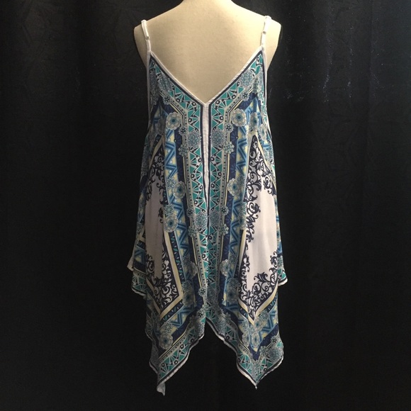 Threadzwear • Boho Handkerchief Tank - Picture 4 of 8